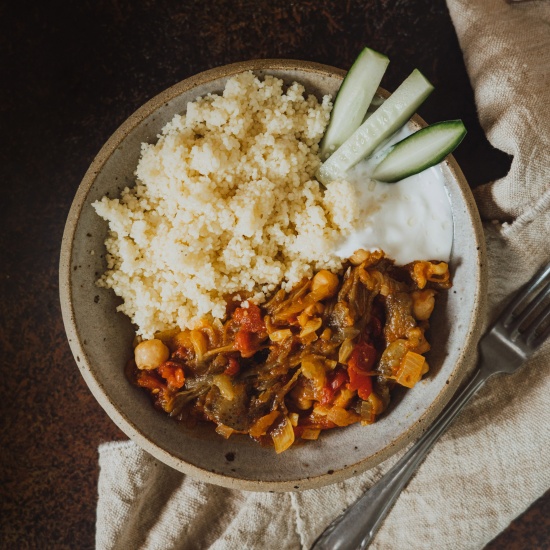 Couscous with vegetables and chickpeas